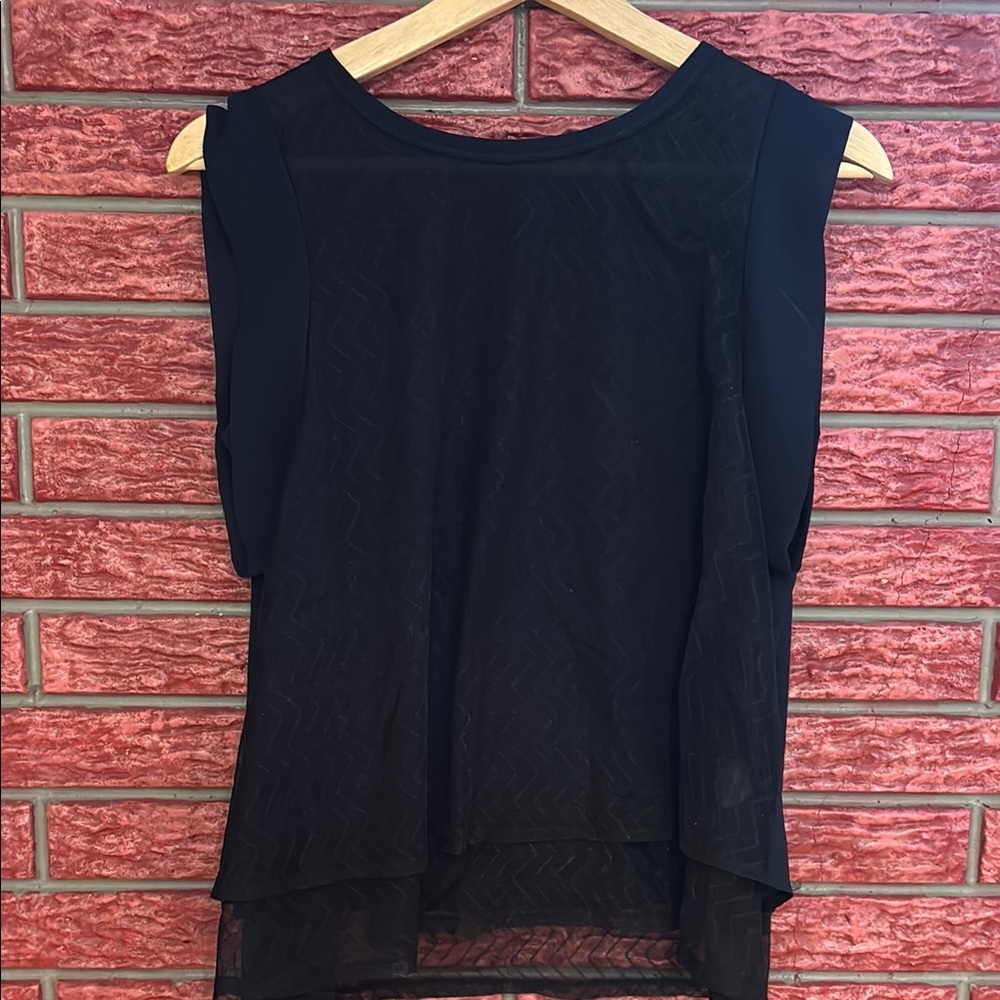 Chic Black Sleeveless Top